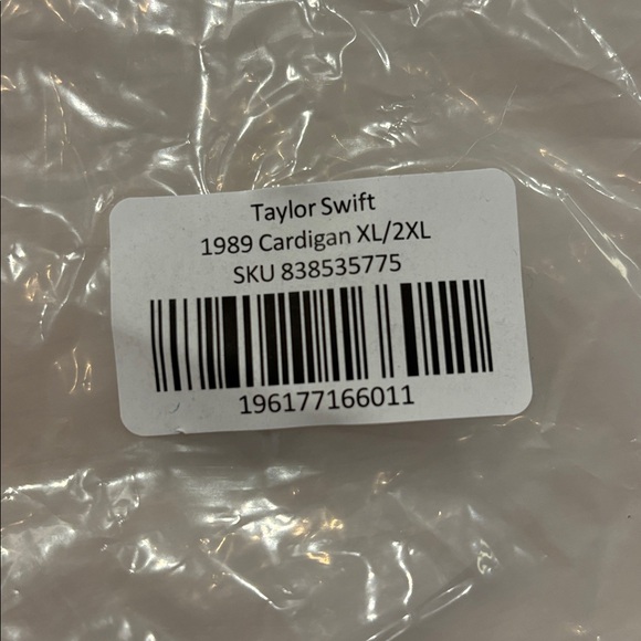 1989 (Taylor’s Version) Cadigan - Picture 7 of 8